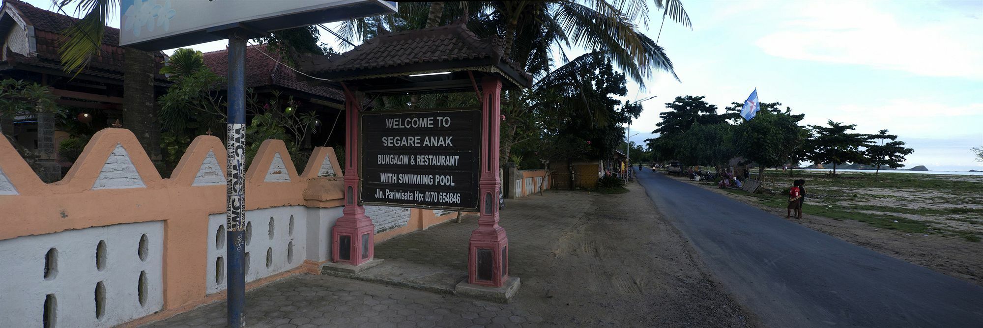 Segara Anak Bungalow & Restaurant Kuta  Exterior foto