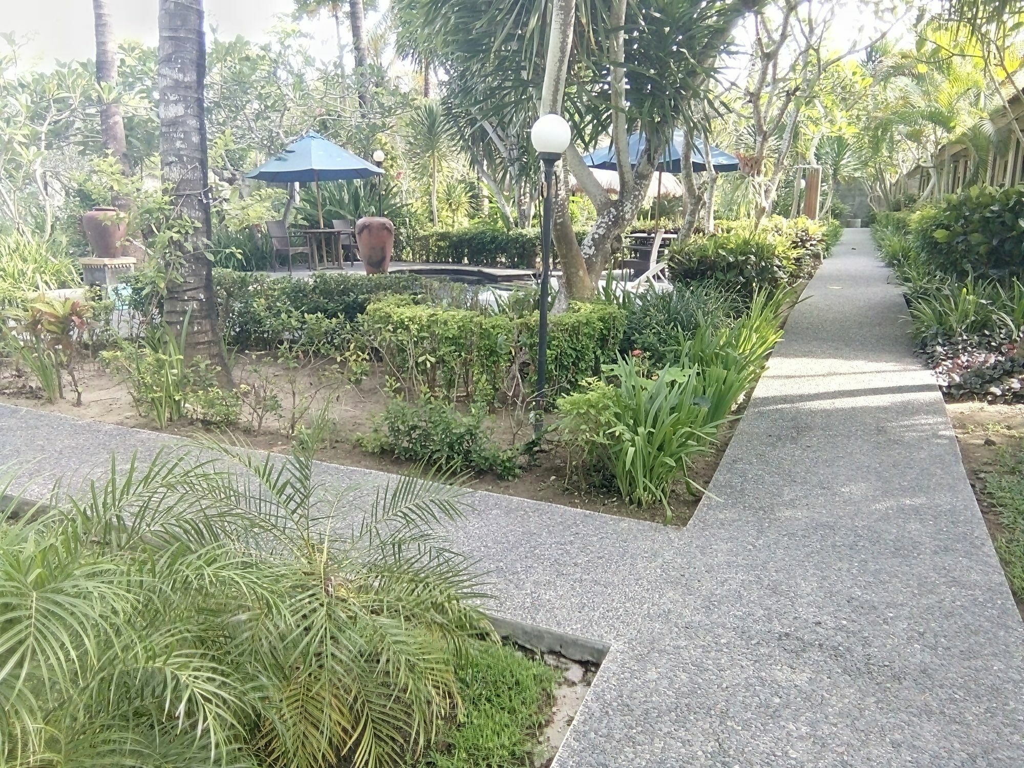 Segara Anak Bungalow & Restaurant Kuta  Exterior foto