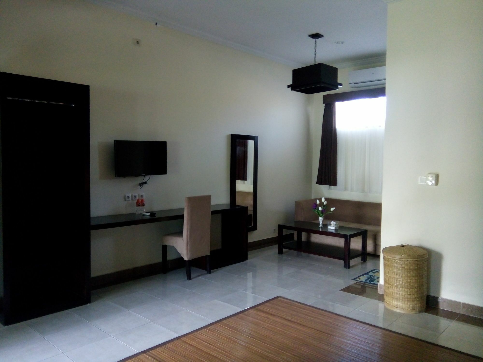 Segara Anak Bungalow & Restaurant Kuta  Exterior foto