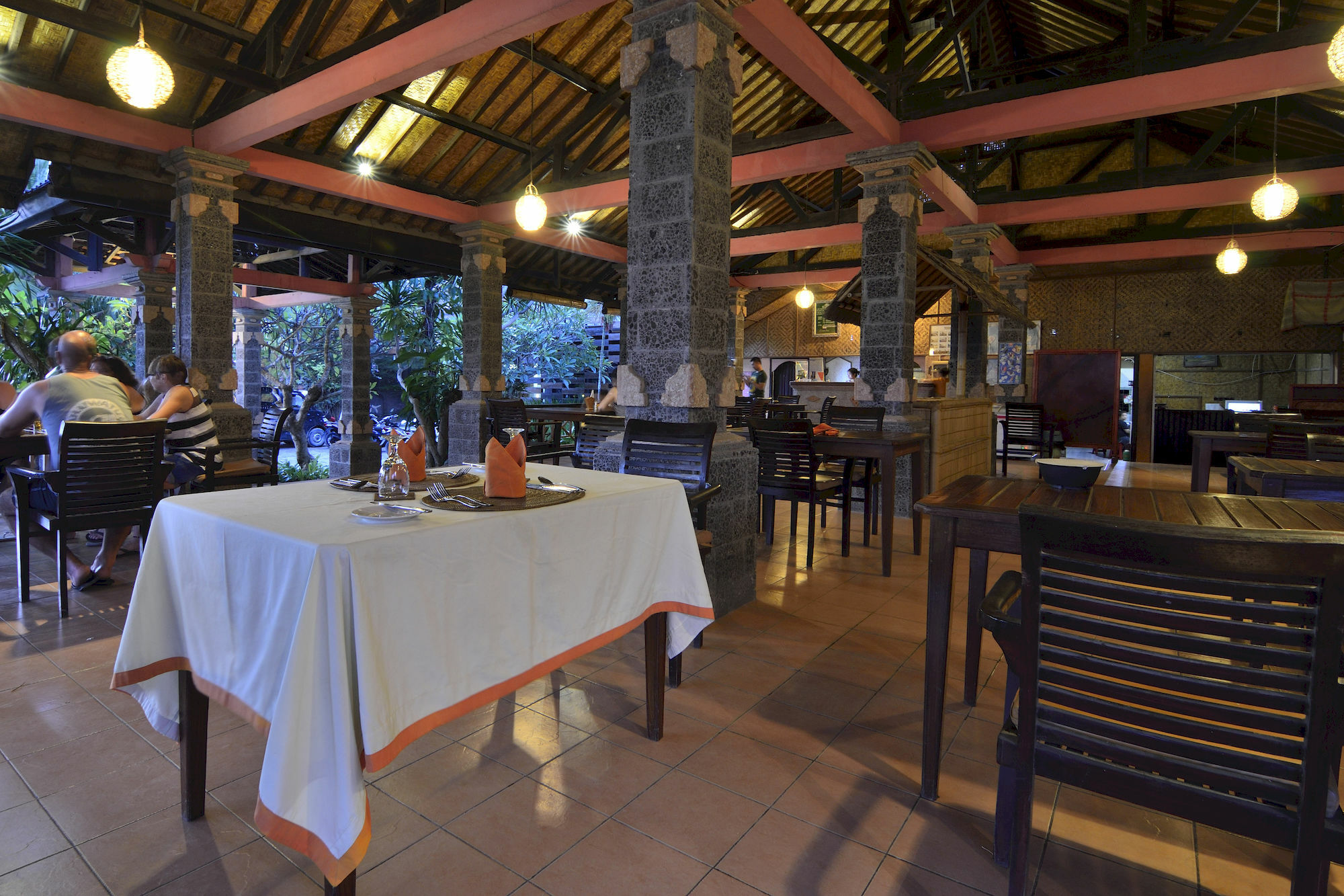 Segara Anak Bungalow & Restaurant Kuta  Exterior foto